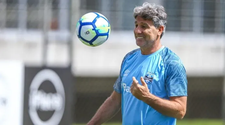 Renato Portaluppi quer reforços pontuais para continuar no Grêmio. Foto: Lucas Uebel