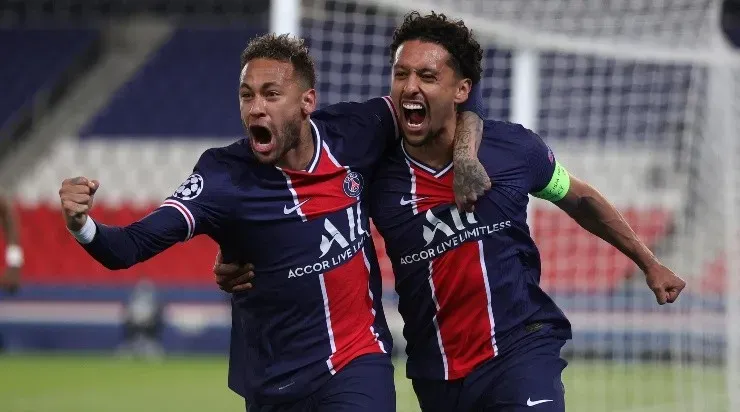 Marquinhos celebra o seu gol ao lado de Neymar (Foto: Getty Images)