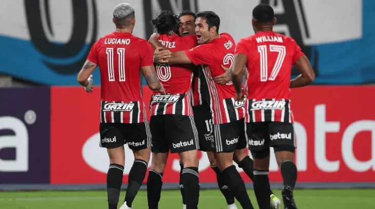 São Paulo festeja gol como visitante. (Foto: Getty Images)