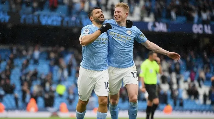 Jogadores do Manchester City comemoram gol (Foto: Getty Images)