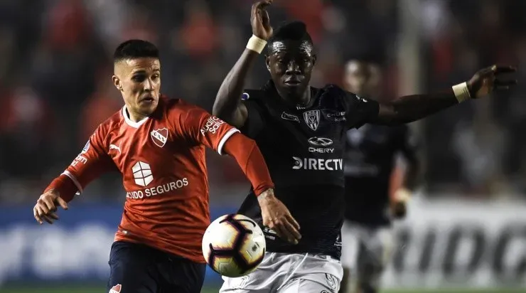 Bustos é um dos grandes destaques do Independiente. (Foto: Marcelo Endelli/Getty Images)