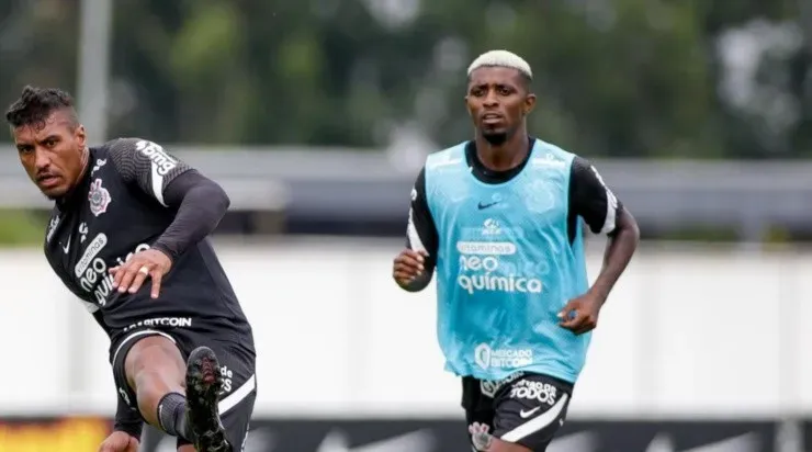 Foto: Rodrigo Coca/Agência Corinthians – Cafú segue treinando, mas está fora dos planos.