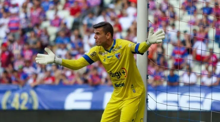 Foto: Pedro Chaves/AGIF – O goleiro ainda não vestiu a camisa do Leão na temporada