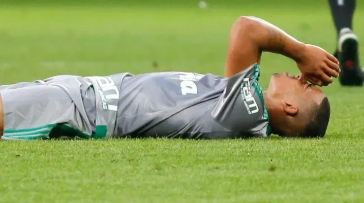 Foto: Marcello Zambrana/AGIF – Atacante não deve voltar ao Palmeiras.
