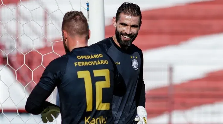 Foto: Rafael Vieira/AGIF – Vanderlei: goleiro do Operário teve passagem recente pelo Grêmio