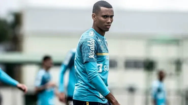 Foto: Ivan Storti/Santos FC/Divulgação – Madson: lateral perdeu espaço com saída de Lisca