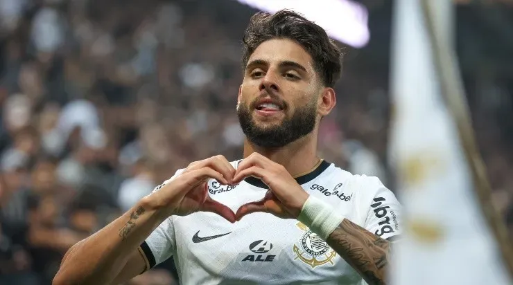 Foto: Marcello Zambrana/AGIF – Yuri já confirmou que quer permanecer no Corinthians.