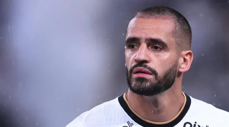 Foto: Ettore Chiereguini/AGIF – Renato ainda não tem um substituto que dê conta do recado no Corinthians.