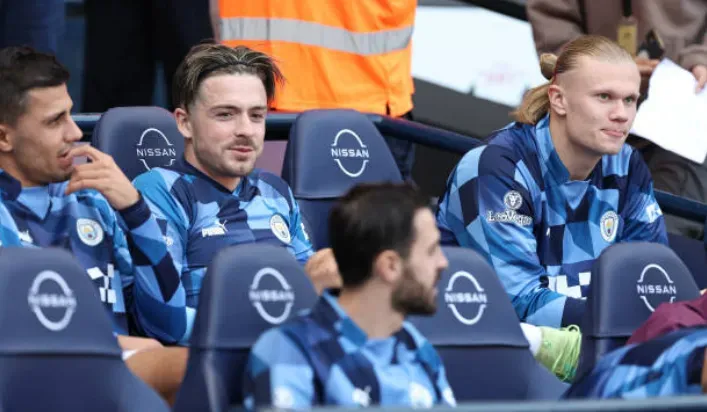 Parte del millonario banco de suplentes del Manchester City vs. Chelsea. Getty Images.