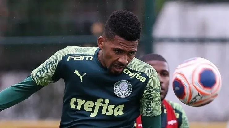 Matheus Fernandes jogará por seis meses no time dirigido por Ronaldo Fenômeno