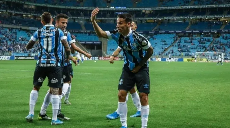 Ferreira: futuro ainda indefinido (Foto: Lucas Uebel/Grêmio/Divulgação)