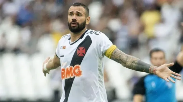 Leandro Castán se declarou ao Vasco. Foto: Divulgação/Twitter