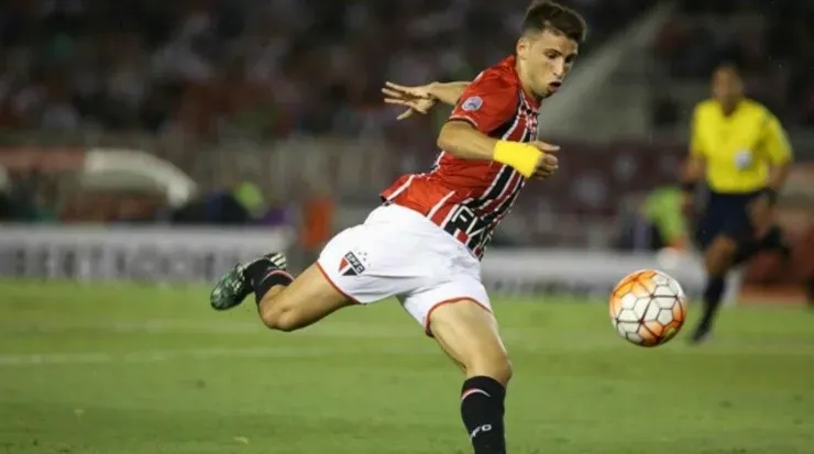 Calleri quer voltar para o Boca – Foto: Rubens Chiri/São Paulo FC.