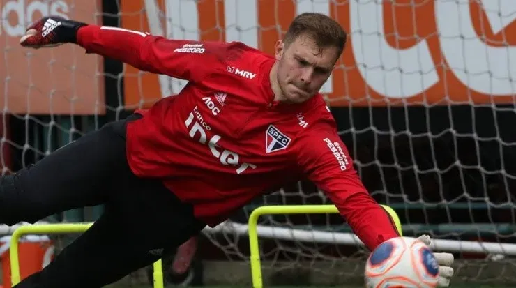 Lucas Perri ganhou elogios da Comissão técnica do São Paulo. Foto: Rubens Chiri/São Paulo FC