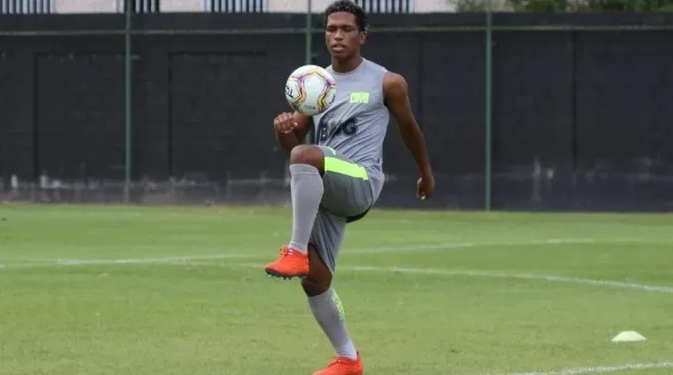 Situação envolvendo Juninho deve ser resolvida após o início do Brasileirão – Foto: Carlos Gregório Jr/Vasco.