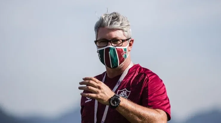 Trabalho de Odair hellmann não vem agradando os torcedores do Fluminense. Foto: Lucas Merçom