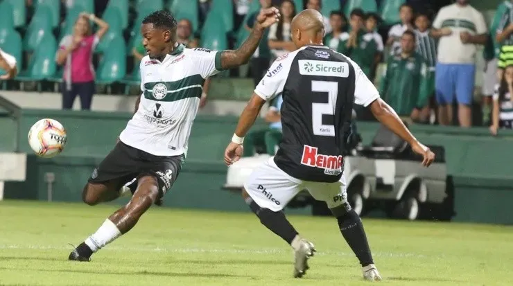 Renê Jr disputa vaga com Ruy no meio-campo – Foto: Divulgação/Coritiba.