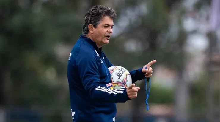 Ney Franco revelou ter conversado diretamente com o jogador – Foto: Bruno Haddad/Cruzeiro.
