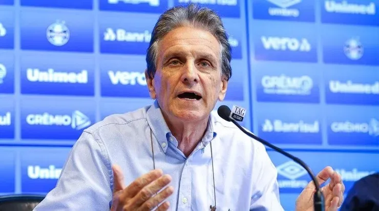 Paulo Luz negou que Cruzeiro e Grêmio tenham retomado as conversas por Orejuela. Foto: Lucas Ubel/ Grêmio