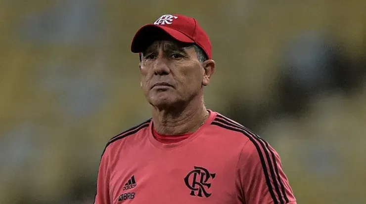 Foto: Thiago Ribeiro/AGIF – Renato acabou sendo substituído por Paulo Sousa no Flamengo.