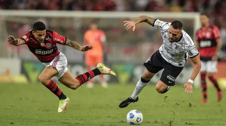 Foto: Thiago Ribeiro/AGIF – Renato vai novamente enfrentar o Flamengo.