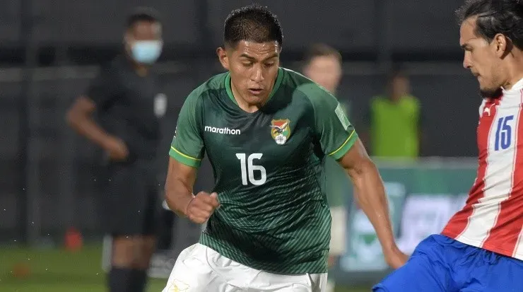 Erwin Saavedra in action against Paraguay (Getty).