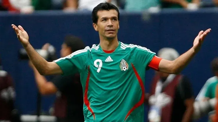 Convirtió goles para ocho equipos en la liga mexicana.