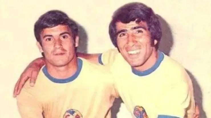 Osvaldo Castro (izquieda) junto a Carlos Reinoso (Foto: @History_America).