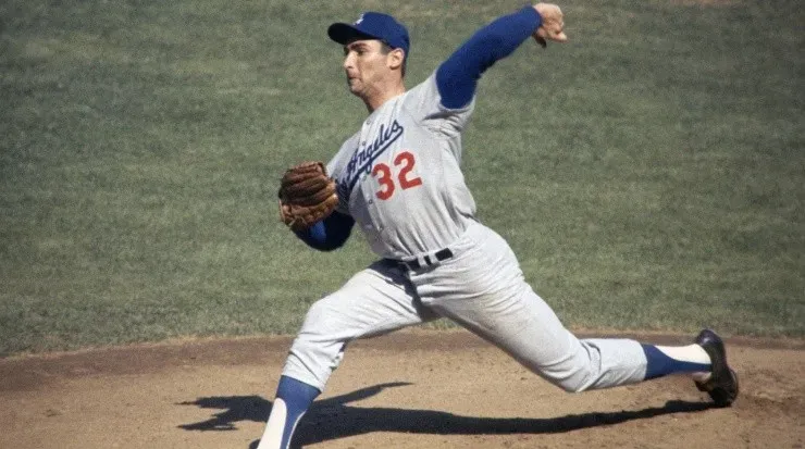 En 1965, Koufax lanzó 335.2 innings pese a haberse lesionado en el campamento de primavera. (Getty)