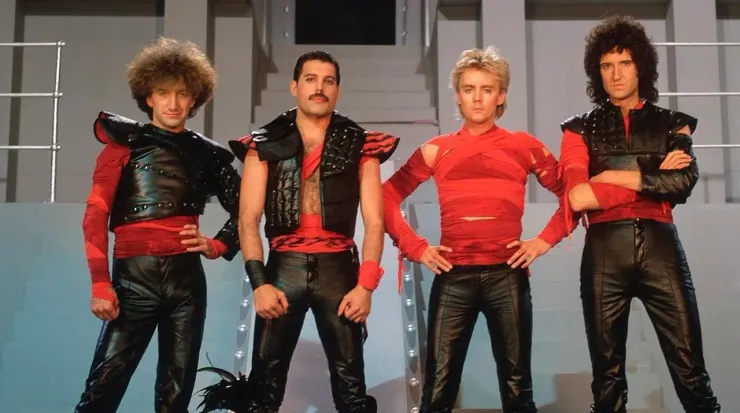 Queen: (Fuente: @officialqueenmusic)