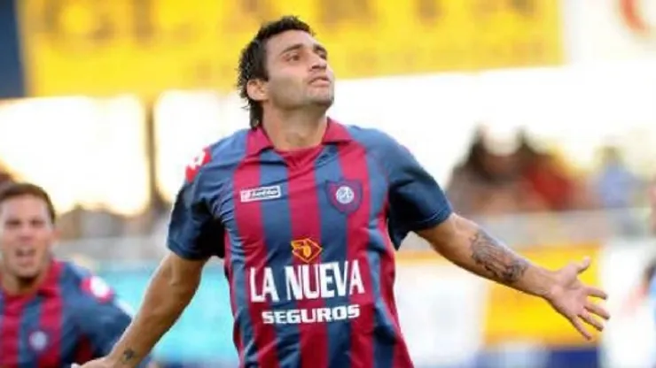 Ocho goles marcó con la camiseta del Ciclón.