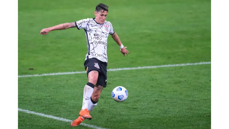 Foto: Marcello Zambrana/AGIF - Vital e mais quatro retornam ao Corinthians
