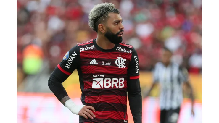 Foto: Gil Gomes/AGIF - Meio-campista nível europeu se oferece para jogar no Flamengo
