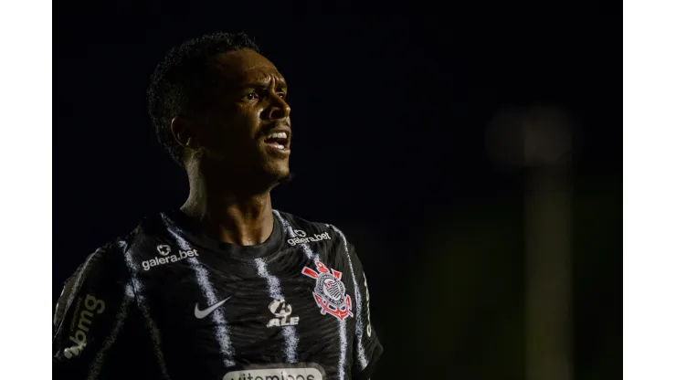 Foto: (Marcos Zanutto/AGIF) - Jô voltou a ser alvo de polêmica no Corinthians nesta quarta (8)
