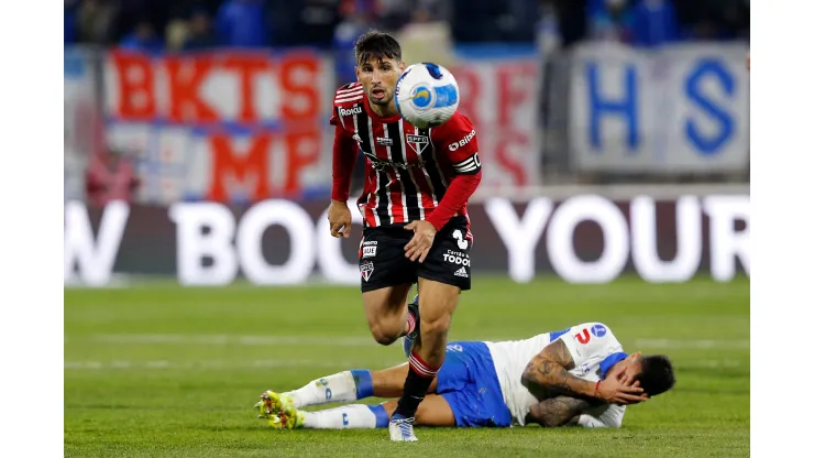 Foto: (Marcelo Hernandez/Getty Images) - Calleri foi um dos três expulsos do São Paulo na polêmica partida de ida das oitavas de final da Copa Sul-Americana
