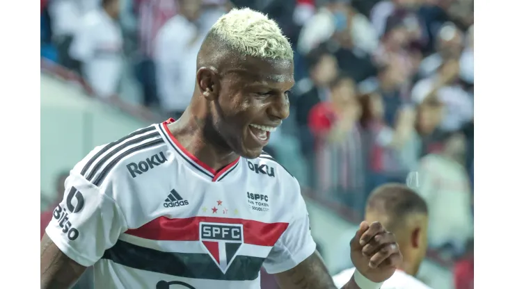 Foto: Marcello Zambrana/AGIF - Arboleda não atua mais pelo São Paulo em 2022
