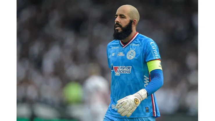 Foto: (Thiago Ribeiro/AGIF) - Danilo Fernandes, do Bahia, se posicionou nesta segunda (11)
