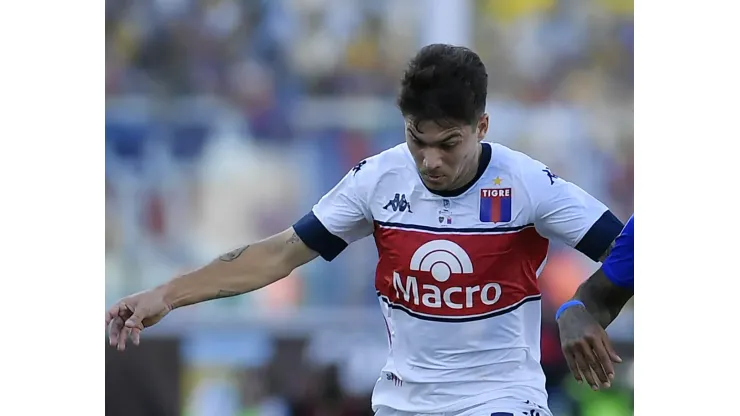 Photo by Hernan Cortez/Getty Images - Tigres 'bate o martelo' sobre saída de Blondel
