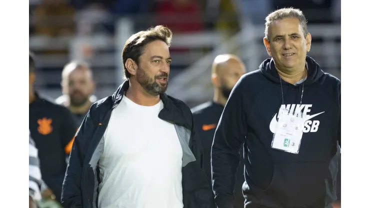 Foto: (Diogo Reis/AGIF) - Duílio Monteiro Alves, presidente do Corinthians, tem trabalhado no mercado de transferências para reforçar o elenco alvinegro
