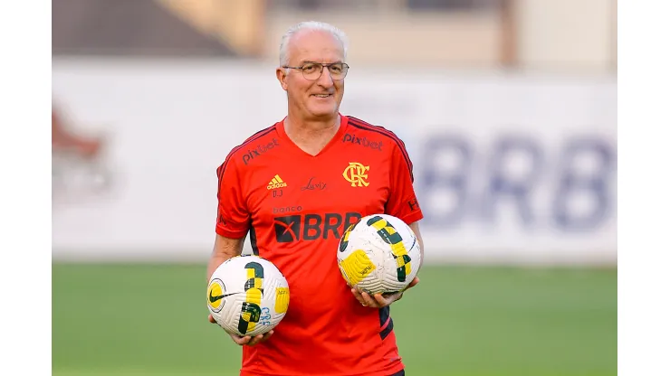 Foto: (Marcelo Cortes/Flamengo) - Dorival Júnior 'abriu mão' de um de seus defensores no Flamengo
