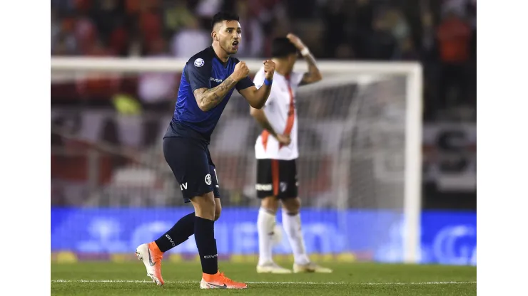 Foto: (Marcelo Endelli/Getty Images) - Nahuel Bustos, ex-Talleres, da Argentina, está na mira do Internacional
