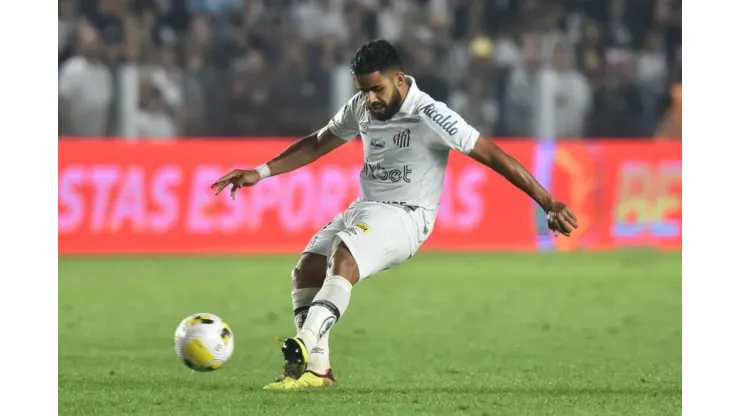 Foto: (Ivan Storti/Santos FC) - Felipe Jonatan foi um dos personagens do empate do Santos nesta segunda (1)
