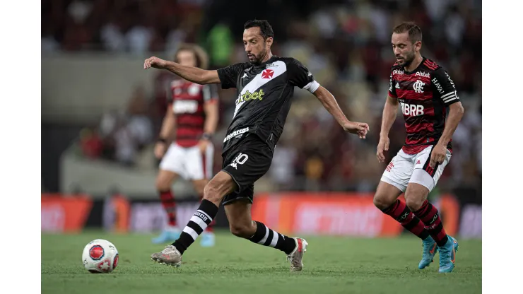 Foto: Jorge Rodrigues/AGIF - Vascaínos criam música provocando o Flamengo
