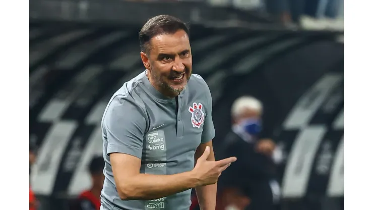 Foto: (Marcello Zambrana/AGIF) - Vítor Pereira garantiu que confia na classificação do Corinthians à semifinal da Libertadores
