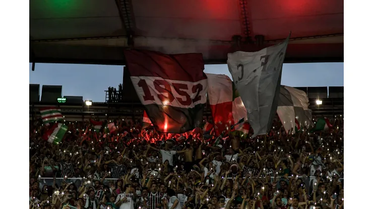 Foto: (Thiago Ribeiro/AGIF) - Torcida do Fluminense durante partida contra o Cuiabá, pelo Brasileirão, no último domingo (7)
