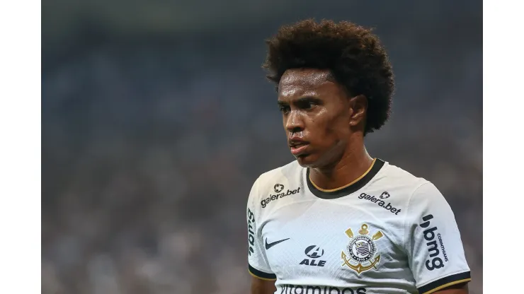 Foto: (Marcello Zambrana/AGIF) - Willian avaliou sua passagem pelo Corinthians
