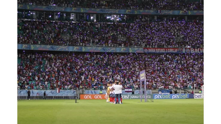 Foto: (Renan Oliveira/AGIF) - Aproximadamente 40 mil torcedores garantiram ingresso para assistir ao jogo entre Bahia e Vasco no próximo domingo (28)
