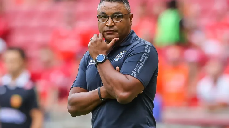 Foto: (Pedro H. Tesch/AGIF) - Roger Machado não é mais o técnico do Grêmio
