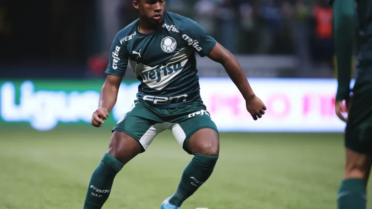 Foto: (Ettore Chiereguini/AGIF) - Endrick pode fazer sua estreia entre os profissionais do Palmeiras nesta quarta (28)
