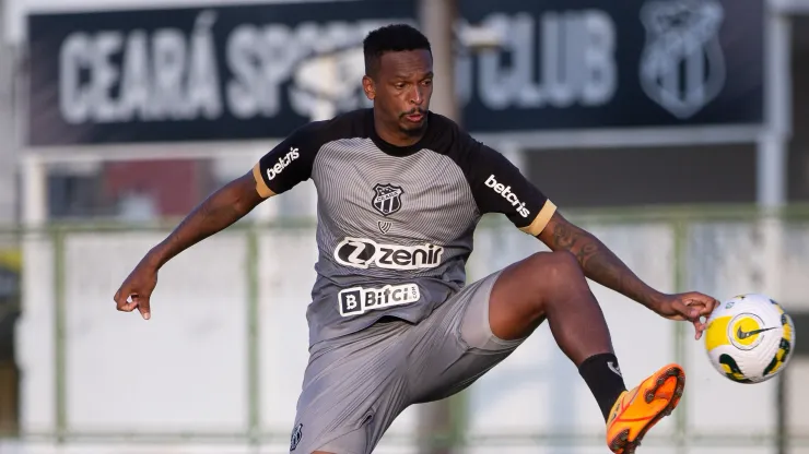 Foto: (Felipe Santos/cearasc.com) - Jô deve ser um dos 11 titulares do Ceará na próxima rodada do Brasileirão
